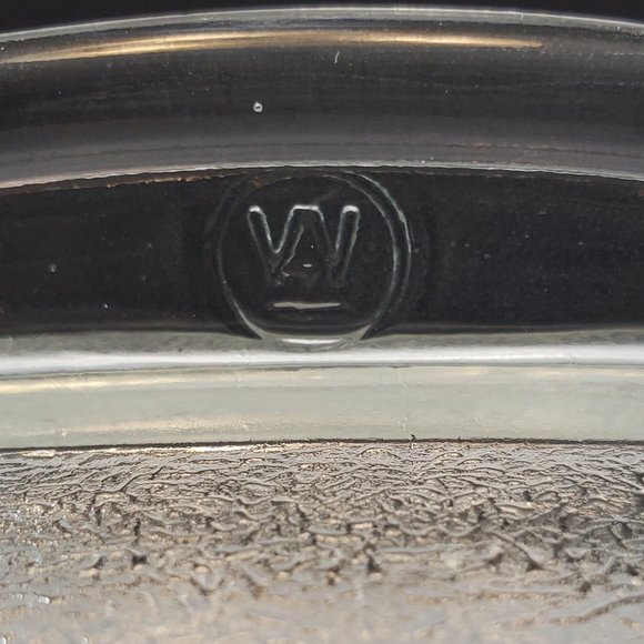 Westinghouse White Lidded Refrigerator Dish Food Storage Dish with Domed Lid - Picture 2 of 11